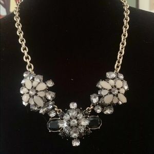 J. CREW Large BIB Gold Tone Necklace Clear & Black